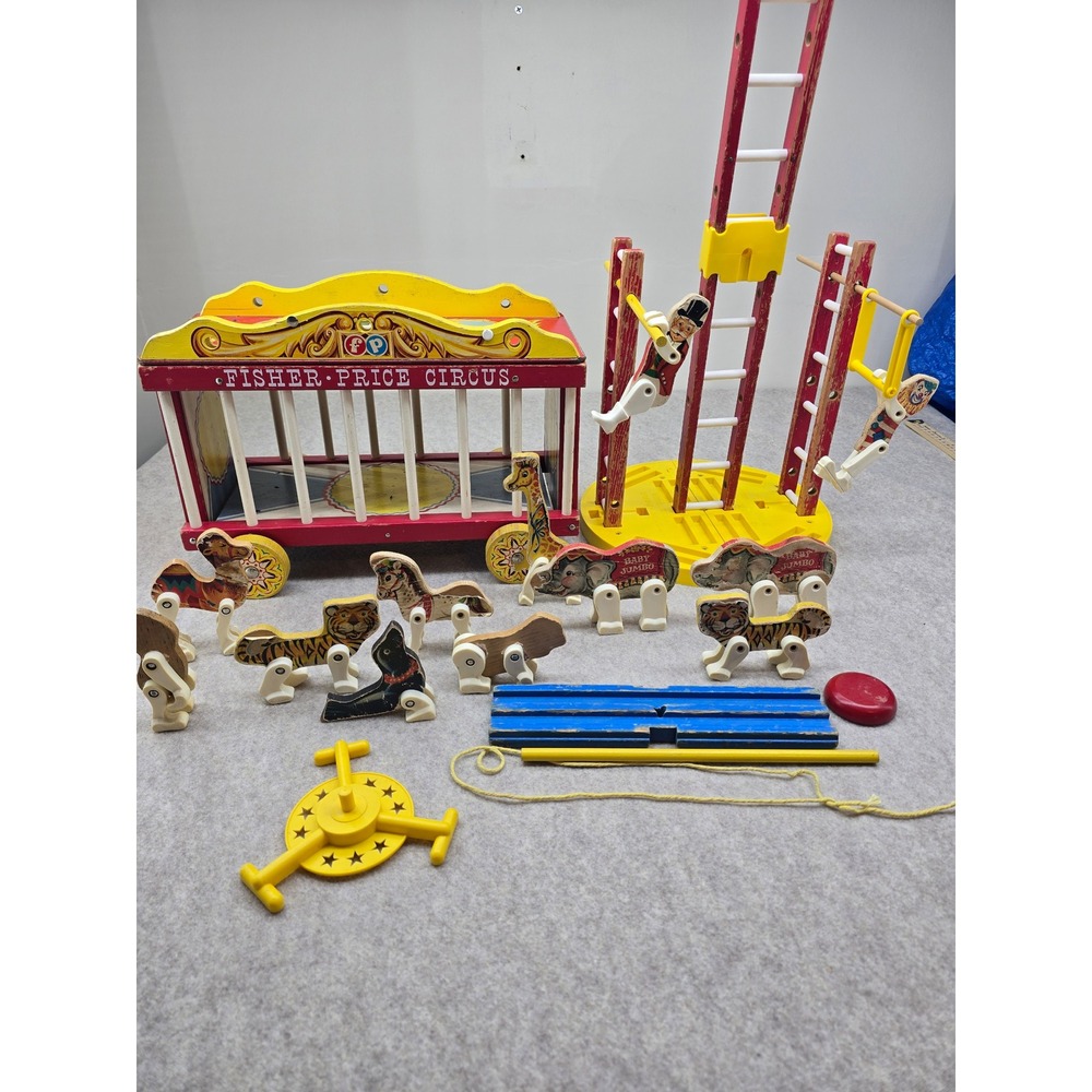 Vintage Fisher-Price Circus 900 Wagon‎ Animals Performers Trapeze Set Wood